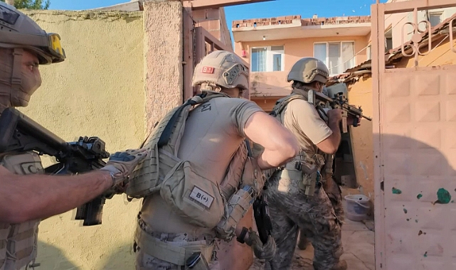 KALKAN-29 Operasyonu İle 242 Düzensiz Göçmen Yakalandı