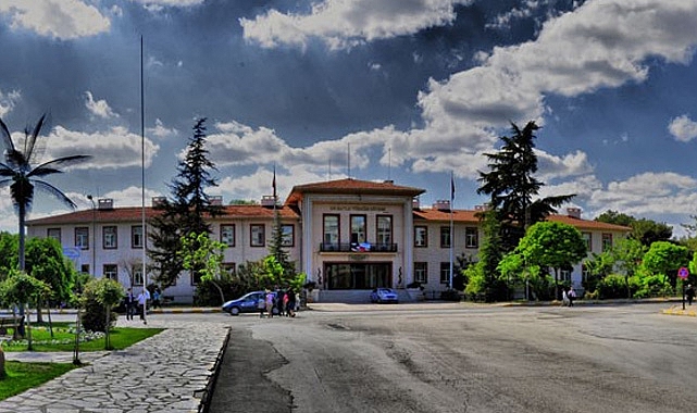 Kırklareli'nin Kurtuluşun 102. Yılı Tuğba Özerk Konseriyle Taçlanacak