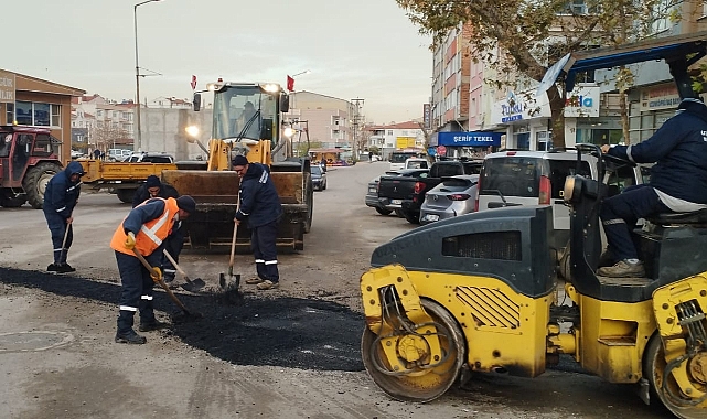 Uzunköprü Belediyesi Yol Onarım Çalışmalarına Devam Ediyor