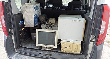 Atık Pil ve Atık Elektronik Aletlerinizi Evinizden Alıyorlar