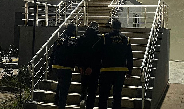 DEHŞET! Kuaför Salonunda Bir Kişi Pompalı Tüfekle Yaralandı