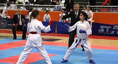 Edirne Karate Şampiyonası Nefes Kesti!
