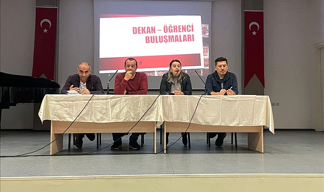 Eğitim Fakültesinde Öğrenci- Dekan Buluşması!