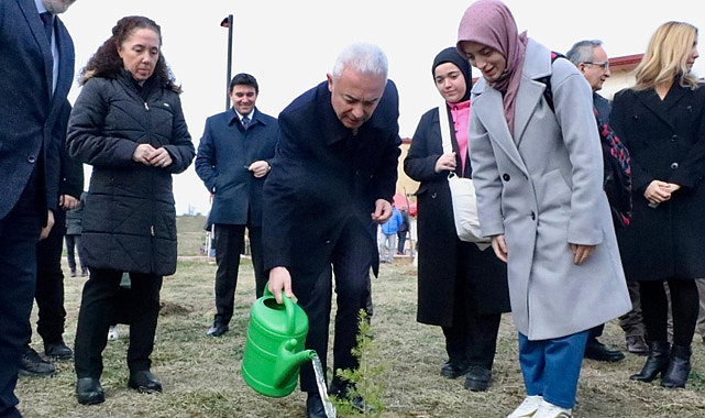 Fidanlar Toprakla Buluştu
