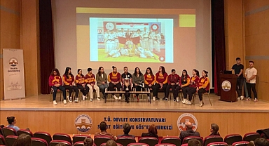 Galatasaray Takımı Trakya Üniversitesi Öğrencileri İle Buluştu