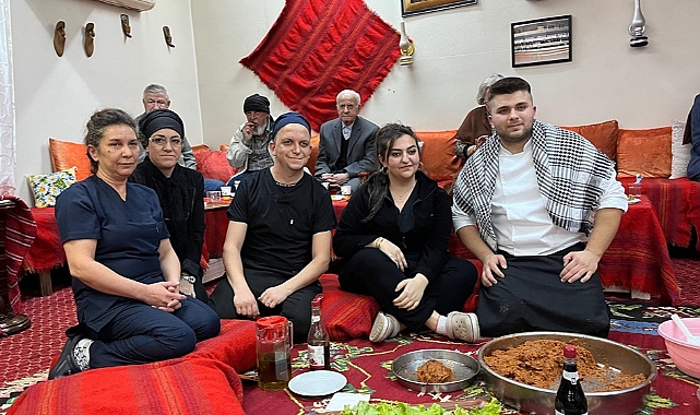 Huzurevinde Sıra Gecesi Düzenlendi