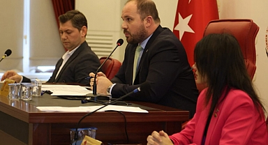 Kırklareli Olağan Aralık Ayı Meclis Toplantısı BURAK SÜZÜLMÜŞ Başkanlığında Toplandı: ÖĞRENCİ, EMEKLİ % 50 İNDİRİMİ KAPTI!