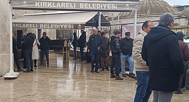 Sevilen Eğitimcinin Annesi Son Yolculuğuna Uğurlandı