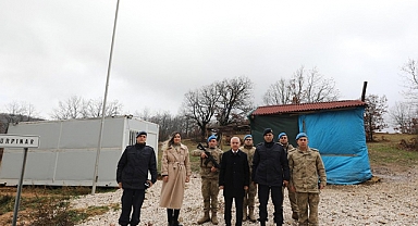 Vali Turan, Yol Kontrol Noktalarında