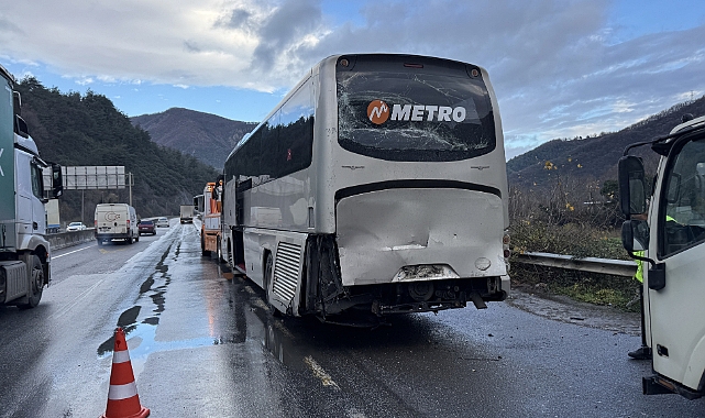 Zincirleme Trafik Kazası: Onlarca Yaralı Var...