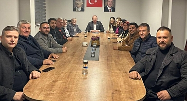 AK Parti, “İşten Çıkartılanların Yerine Kendinizi Koyun”