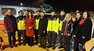 Başkan Akın Nöbetteki Güvenlik Güçlerinin Yeni Yılını Kutladı
