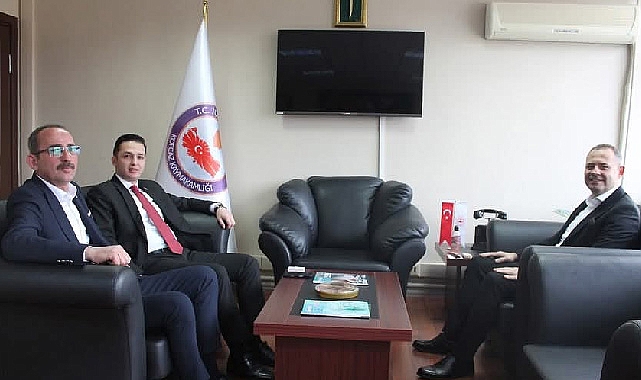 Başkan Bulut, İlçe ve Belde Yöneticilerini Ziyaret Etti