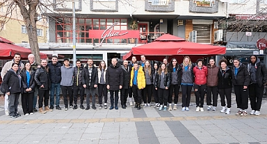 Başkan Derya Bulut, FBO Kadın Basketbol Takımı ile Kahvaltıda Buluştu