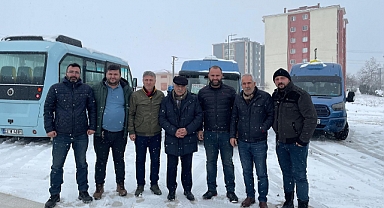 Başkan Sahaya İndi Esnafla Bir Araya Geldi