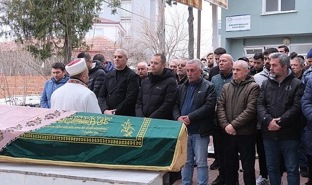 Genç Kız Gözyaşlarıyla Son Yolculuğuna Uğurlandı
