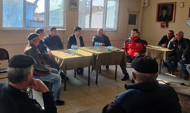 Kaymakam Köy Kahvesinde Vatandaşın Taleplerini Dinledi