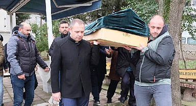 Minik Azra Gözyaşlarıyla Uğurlandı