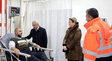 Vali Uğur Turan, Karla Mücadele Çalışmalarındaki Ekipleri’ne Geçmiş Olsun Ziyareti