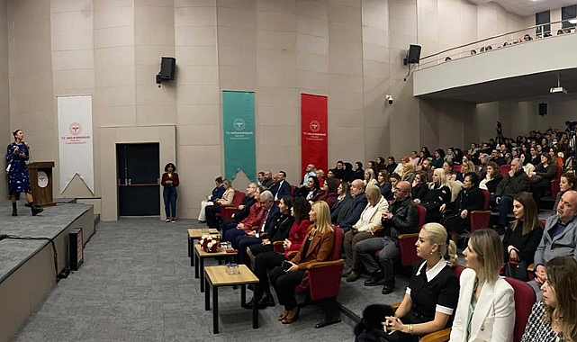 Anne Adaylarına Normal Doğum Eğitim Paneli ve Tiyatro Gösterimi Düzenlendi