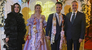 Buse ve Cenk Mutluluğa İlk Adımını Attı