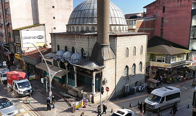 Camide Çıkan Yangın Hasara Yol Açtı