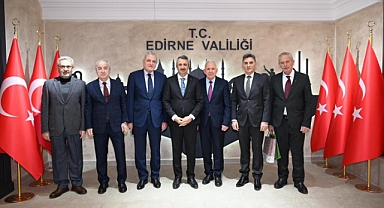 Eski Devlet Bakanları Vali Sezer İle Bir Araya Geldi