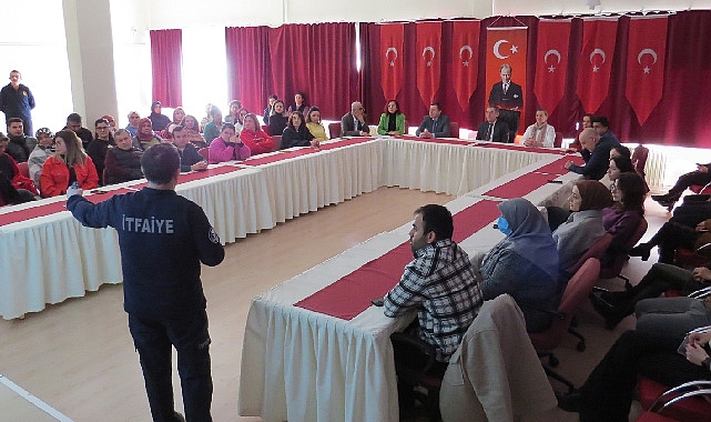 Kırklareli Belediyesi İtfaiye Müdürlüğü'nden Yangın Güvenliği Eğitimi
