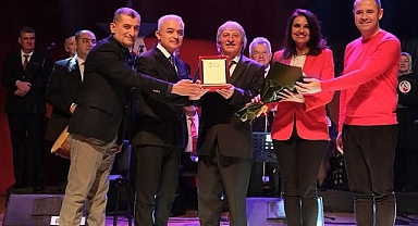 Kırklareli Belediyesi’nden Buram Buram Türkü Ziyafeti