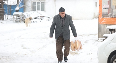 Kırklareli'nde Kar Yağışı Devam Ediyor