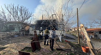 Kırklareli'nde Müstakil Evde Çıkan Yangın Söndürüldü