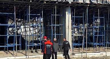 ŞOK! İnşaatta Kalıplar Çöktü, 5 işçi Yaralı...