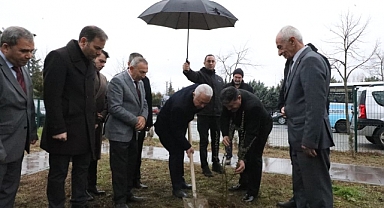 Vali Turan, Babaeski Sarı Saltuk Cem Evi’ne Konuk Oldu