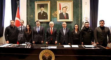 Vali Turan, CİMER Hizmetlerindeki Başarılı Ekibi Tebrikle Taçlandırıldı