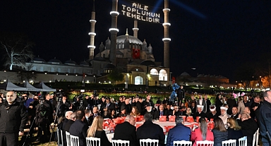 Balkanlar Selimiye Gölgesindeki İftarda Biraya Geldi!