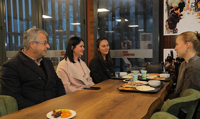 Başkan Akın İlk İftarı Kent Lokantasında Yaptı