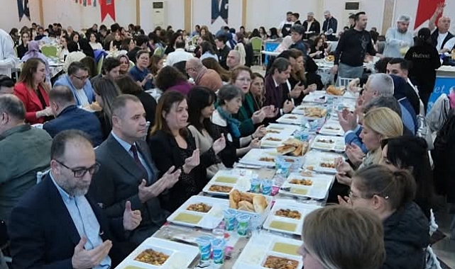 Başkan Bulut Sağlık Çalışanlarıyla İftarda Buluştu