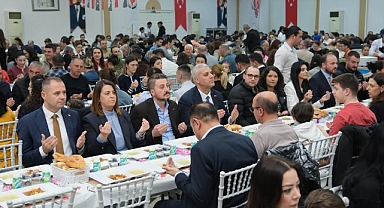 Başkan Derya Bulut, Kadir Gecesi'nde Belediye Personeliyle İftar Yaptı