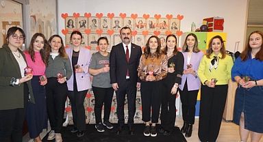 Başkan Martin’den Kadın Personellere ‘8 Mart Dünya Kadınlar Günü’ Jesti