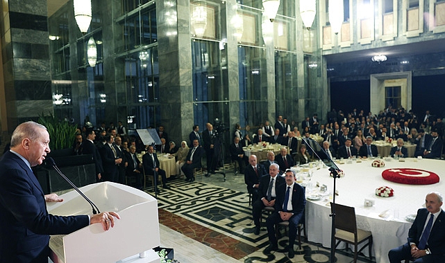 Cumhurbaşkanı Erdoğan, TBMM' de Milletvekilleriyle İftarda Bir Araya Geldi