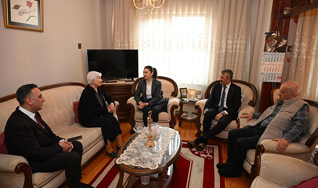 Edirne Valisi Sezer ve Eşi Şehit Ailelerini Ziyaret Etti