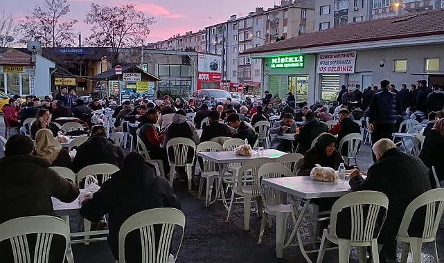 Geleneksel Nurettin Nişikli İftar Yemeği Kırklareli Otogarında Devam Ediyor