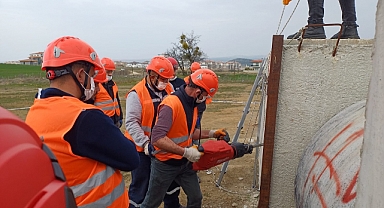 Gönüllü Arama Kurtarma Ekiplerinin Eğitimleri Sürüyor
