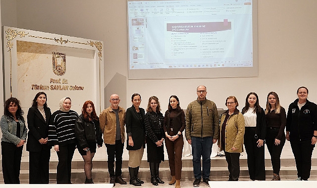 Kadın Akademisi’nde “Toplumsal Hayatta Kadın” söyleşisi