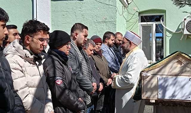 Kızılcıkdereli Genç Kız Gözyaşları İçinde Toprağa Verildi