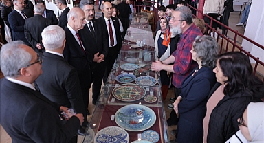 Öğrenci ve Akademisyenlerin Karma Sergisi Beğeni Topladı
