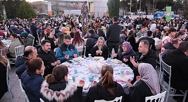 Ramazan Eğlenceleri ve İftar Sofraları Etkinlikleri Karacaibrahim'deydi