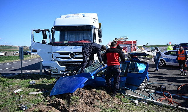 Son Dakika: Kırklareli-Edirne Kara Yolunda Tır ve Otomobil Çarpıştı: 2 Yaralı