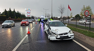 Son Dakika: Zincirleme Kazada 4 Kişi Yaralandı