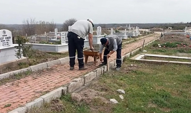 Uzunköprü Belediyesi’nden Mezarlıklarda Bayram Mesaisi